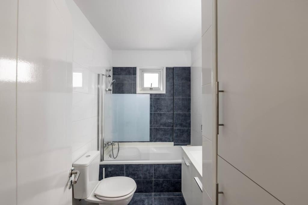 Luxurious Bright & Stylish 2Br With Office In Nicosia Apartment Exterior photo