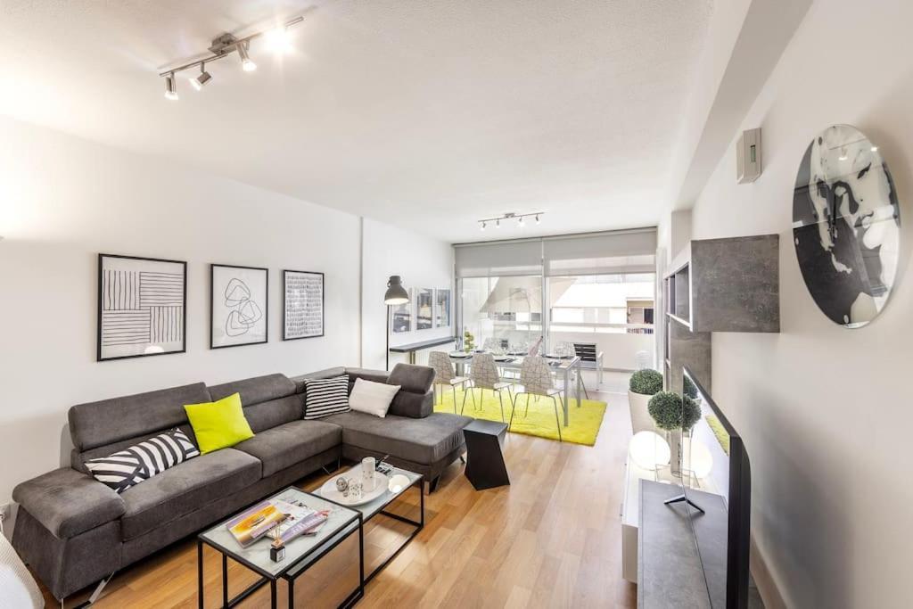 Luxurious Bright & Stylish 2Br With Office In Nicosia Apartment Exterior photo